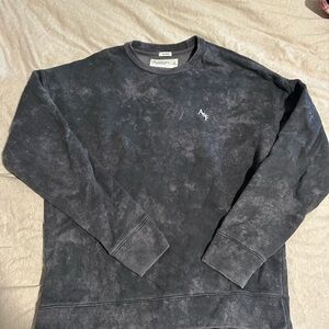 Abercrombie & Fitch black and white crewneck sweatshirt